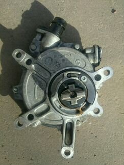 Вакуумный насос Mercedes A2762300265