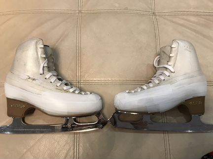 Профессиональные фигурные коньки Edea Chorus