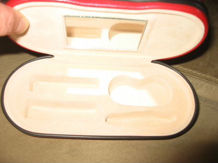 Футляр для очков и линз