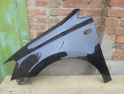 Крыло Volkswagen Polo левое Черный перламутр C9X