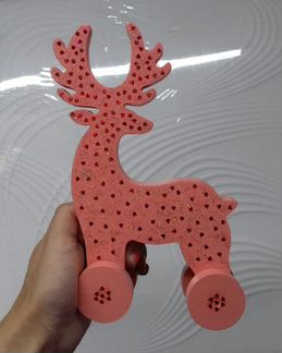 Новогодние деревянные олени