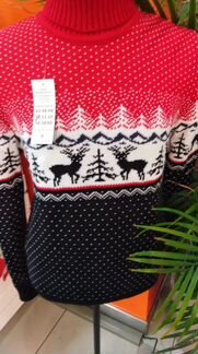 Свитер с оленями