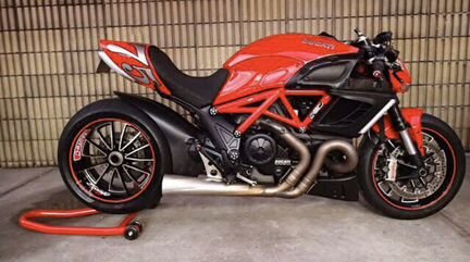 Ducati Diavel клипоны, антителка