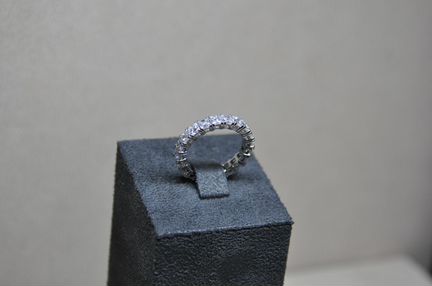 Кольцо с бриллиантами 