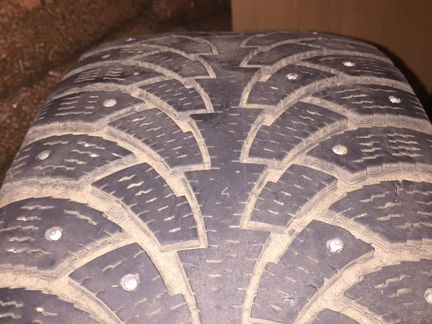 Зимние шины Nokian r16