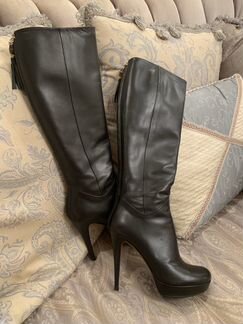 Сапоги Gucci, 38, чёрная кожа,состояние новых