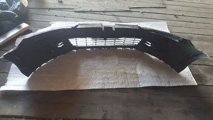 Бампер передний Volkswagen Golf 6