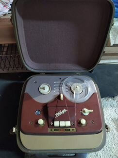 Магнитофон комета