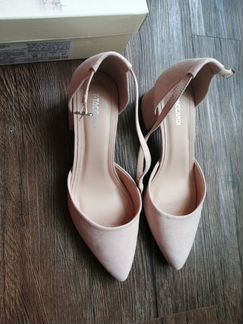 Босоножки новые