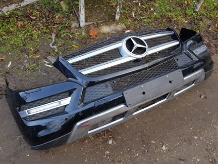 Бампер Mercedes Benz GL166 простой
