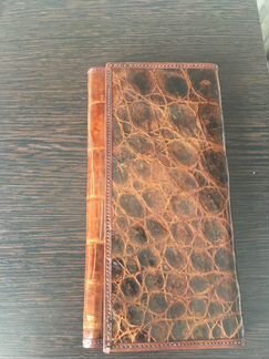 Кошелек из кожи крокодила