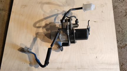 Компрессор пневмоподвески Lexus LS460 LS600h