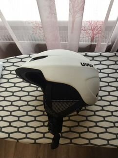 Горнолыжный шлем