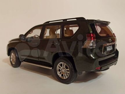 Toyota Land Cruiser Prado 150 Дилерский 1:18