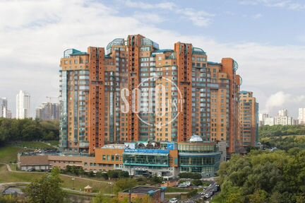 4-к квартира, 126 м², 3/22 эт.
