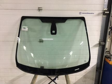 Новое лобовое стекло на Ford Fiesta
