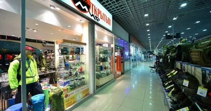 Торговое помещение 104 кв.м. бц спортхит