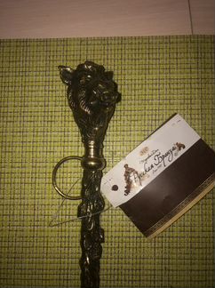 Бронзовая ложка для обуви