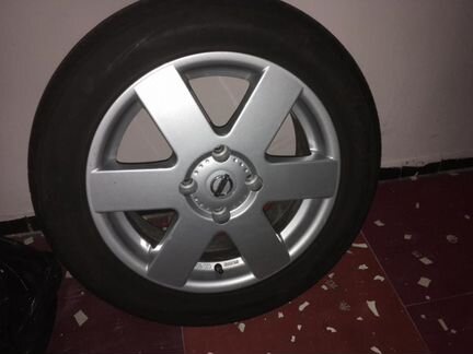 R16 toyo tires + original литье nissan в сборе