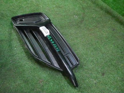 Решетка переднего бампера правая Volvo XC90 2 (201