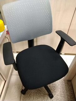 Компьютерное кресло