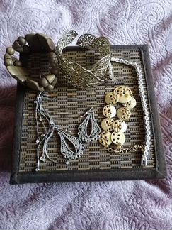 Серьги и браслеты