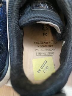 Новые кроссовки Geox 24