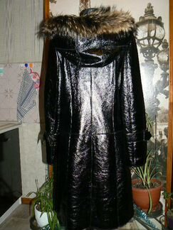 Дубленка новая.Натуральная с капюшоном XL