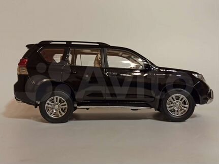 Toyota Land Cruiser Prado 150 Дилерский 1:18