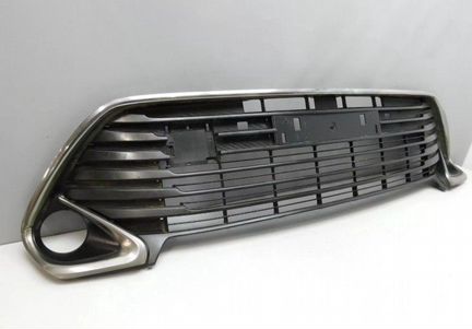 Toyota Camry V55 Решетка бампера