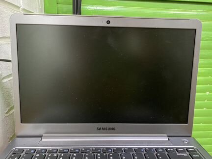 Ноутбук Samsung для работы и интернета