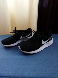 Кроссовки Nike