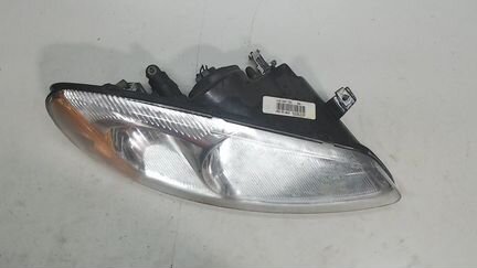 Фара (передняя) правая Chrysler Sebring, 2001