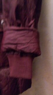 Новый пуховик с воротником из натурального меха