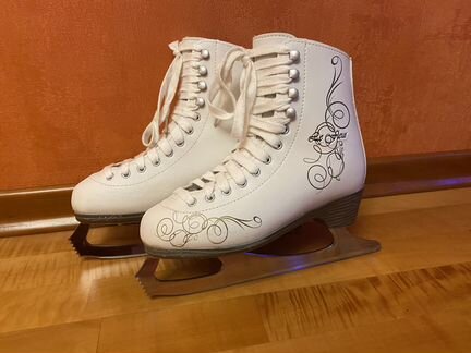 Фигурные коньки ск Le Fleur Leather р.37 кожа
