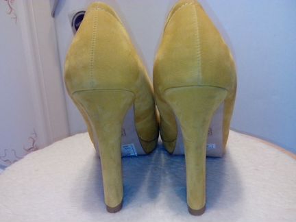 Туфли горчичного цвета с бантами