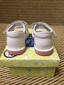 Босоножки кожаные новые True Safari. Размер 23