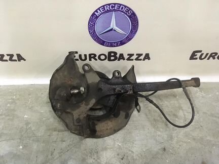 Кулак поворотный правый W210