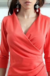 Элегантное платье из трикотажа, новое 44.46