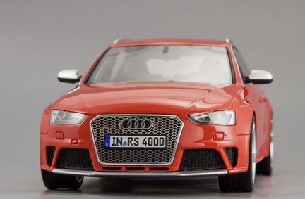 Gt spirit Audi RS4 1 18