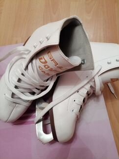 Коньки фигурные женские Graf Davos Gold