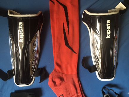 Футбольные щитки