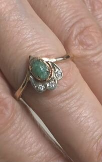 Золотое кольцо с бериллом и бриллиантами р 18