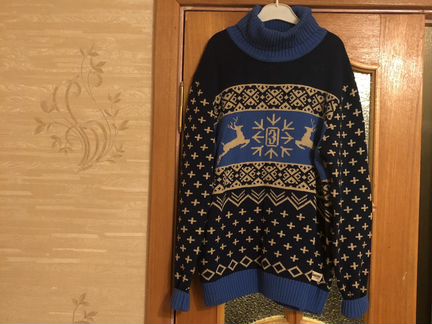 Свитер новый