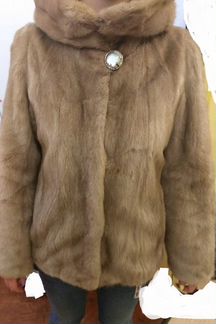 Норковая шуба, кремового цвета