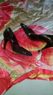 Классические туфли на шпильках