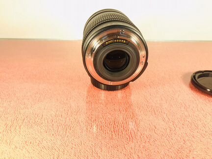 Canon EF-S 18-135mm f/3.5-5.6 IS