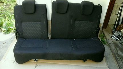 Сиденья задние рено логан -2