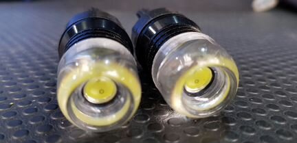 Сигнальные LED лампы W21/5W T20