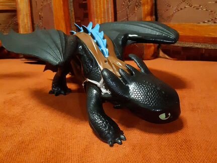 Дракон Беззубик